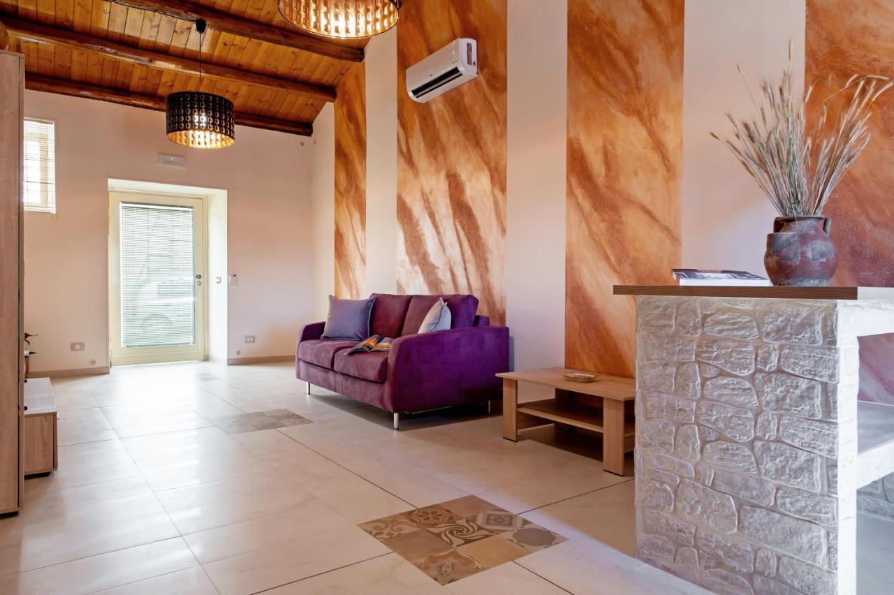 Mea Apartment Noto Exterior foto